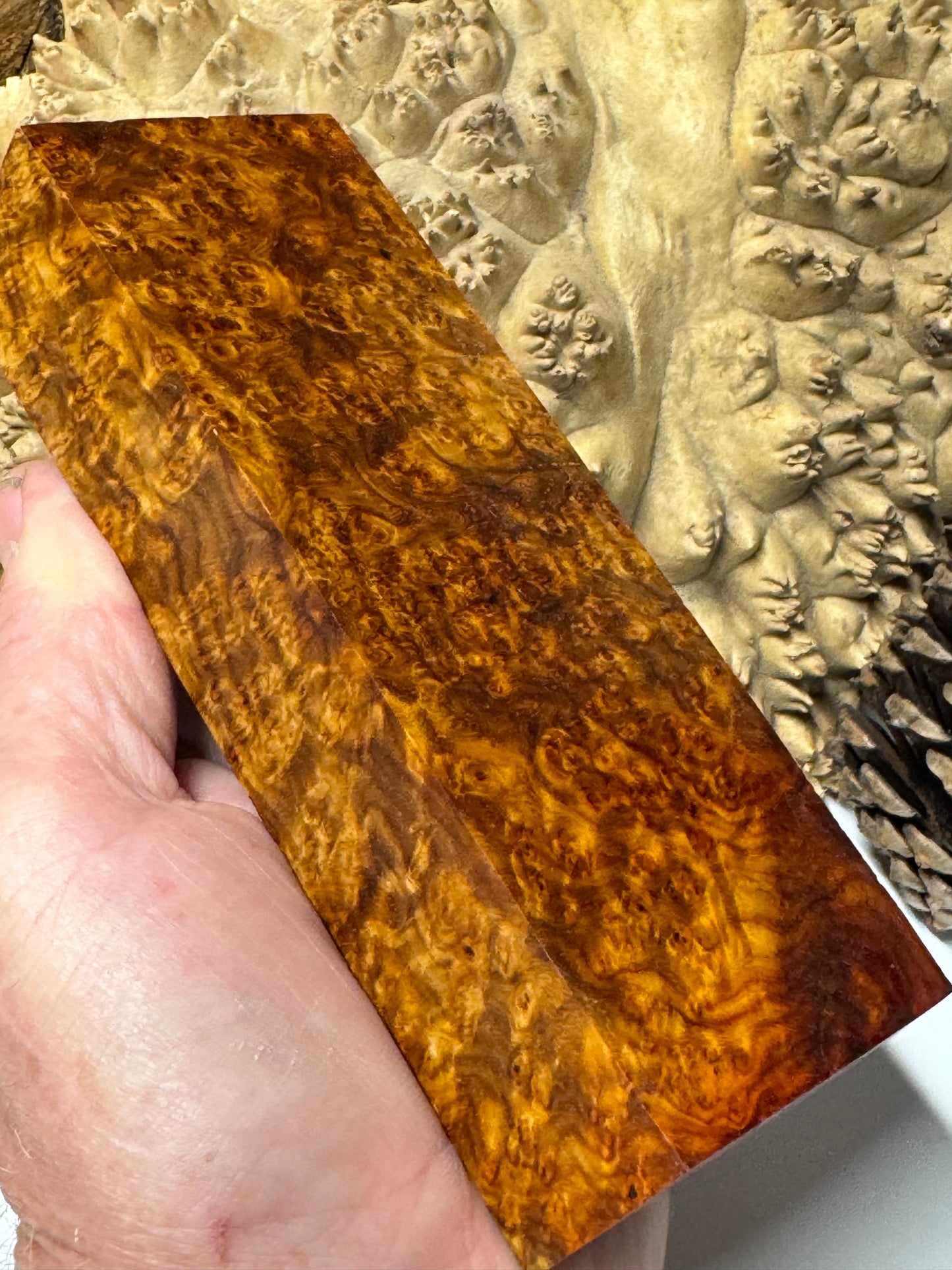 AB1  K&G Stabilized Amboyna Burl Knife/ Block 1911 Grips Natural Burl